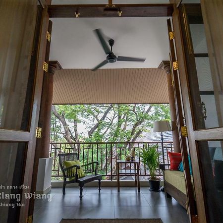 Villa Klang Wiang Chiang Mai Exterior photo